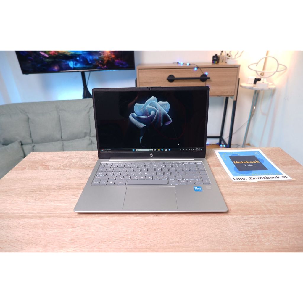 Hp 14s i3-N305 Ram8 SSD256 จอ 14 Full HD IPS สเปคทำงานเอกสารใช้งานทั่วไป เครื่องสวยบางเบา พกพาสะดวก 
