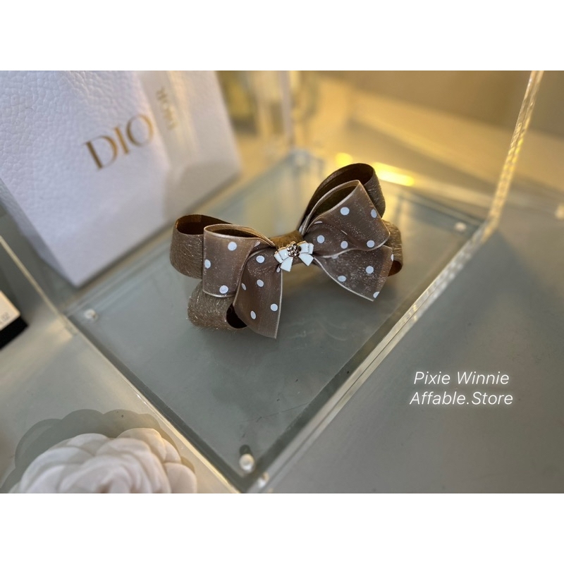 Pixie Winnie กิ๊บโบว์ติดผมสุดน่ารักจาก affable.store พร้อมส่งค่ะ