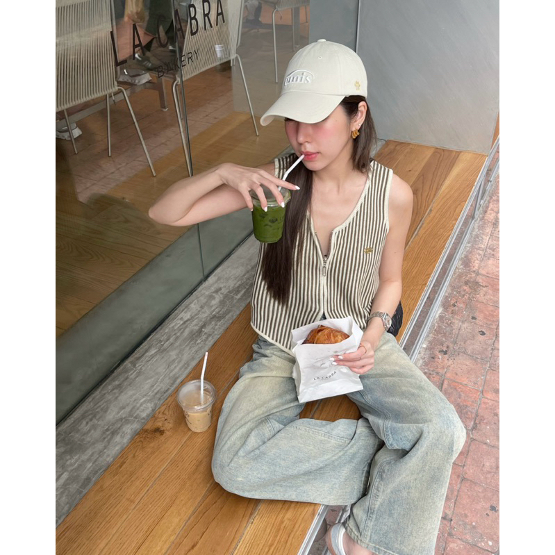 PlainandPlane Loro Knitted Vest เสื้อกั๊กไหมพรม