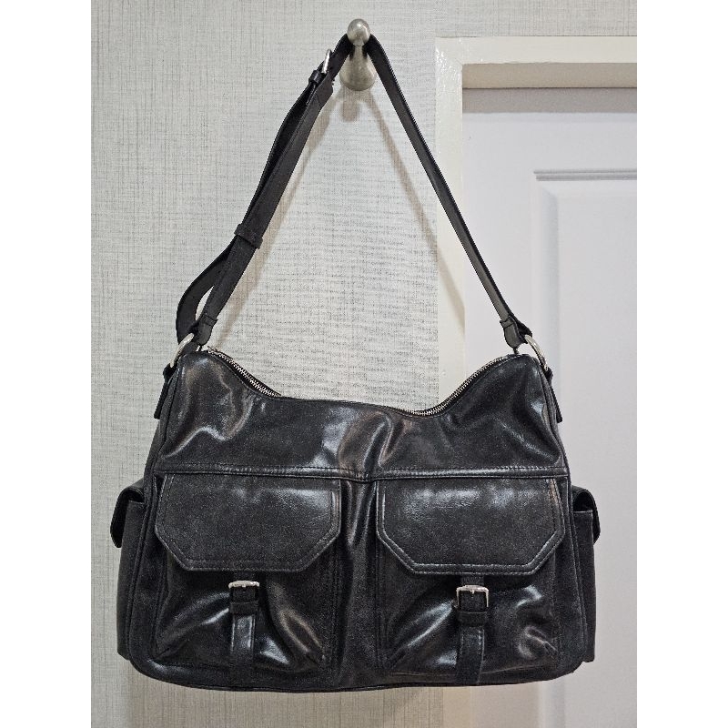 ส่งต่อ Stand Oil Joey Bag