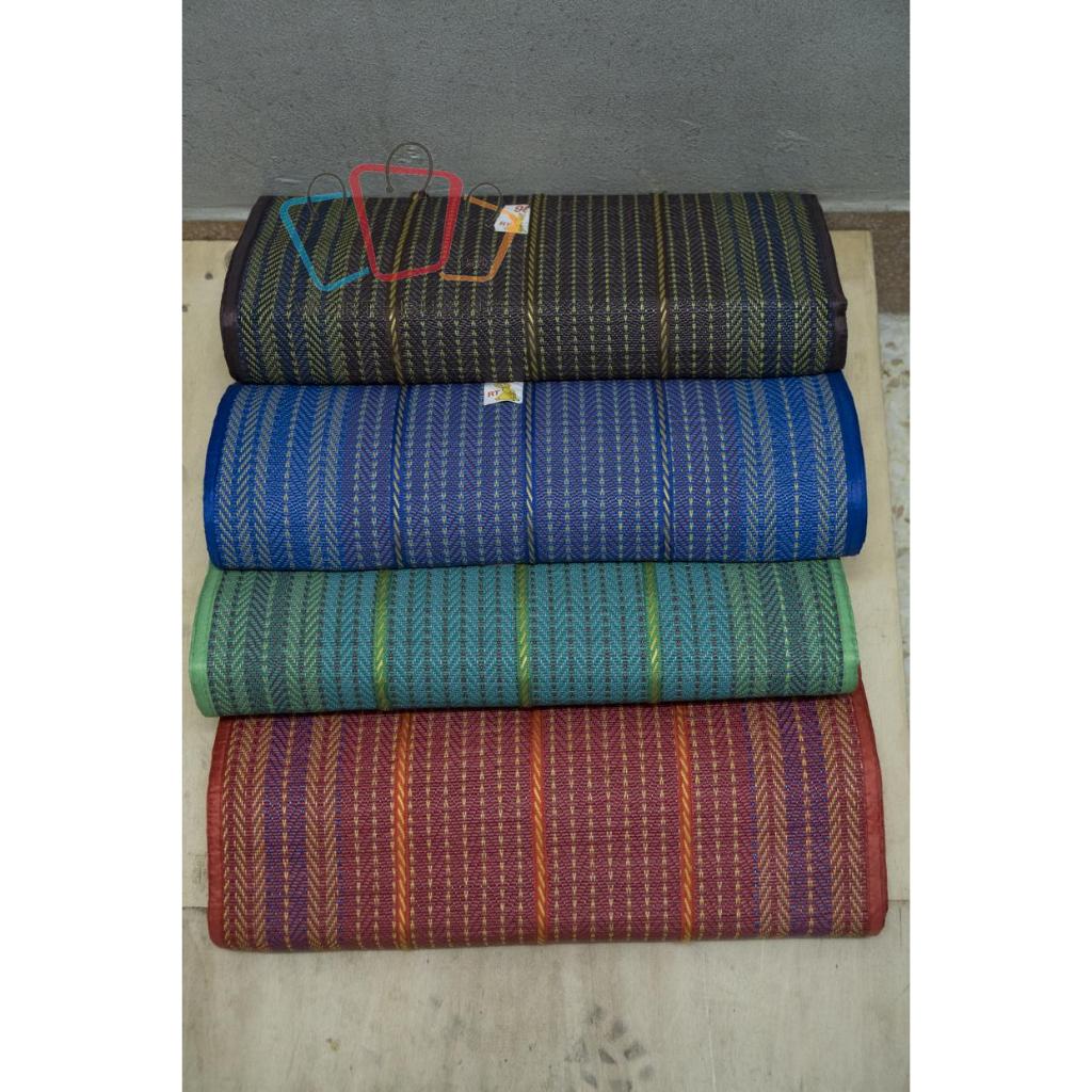 เสื่อปิคนิคใหญ่ขนาด 4 พับ 6 ฟุต 180x200ซ.ม. เสื่อปิคนิคยางพารา คุณภาพสูง สินค้าไทย เหนียว แน่น wb99