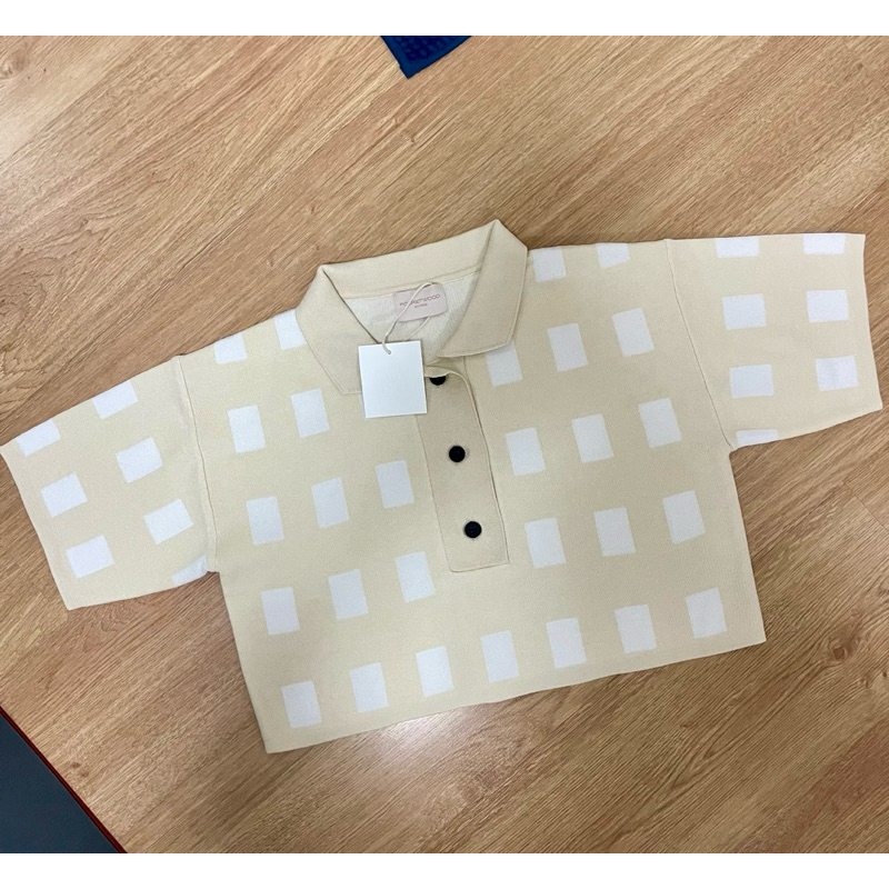 ส่งต่อ เสื้อ THE POCKETWOOD - Jardi polo top (ของใหม่ป้ายห้อย)