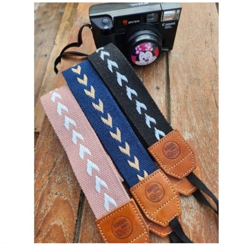 สายคล้องกล้อง สายคล้องคอกล้อง มีหลายลายครับ งาน hand made สายกล้อง