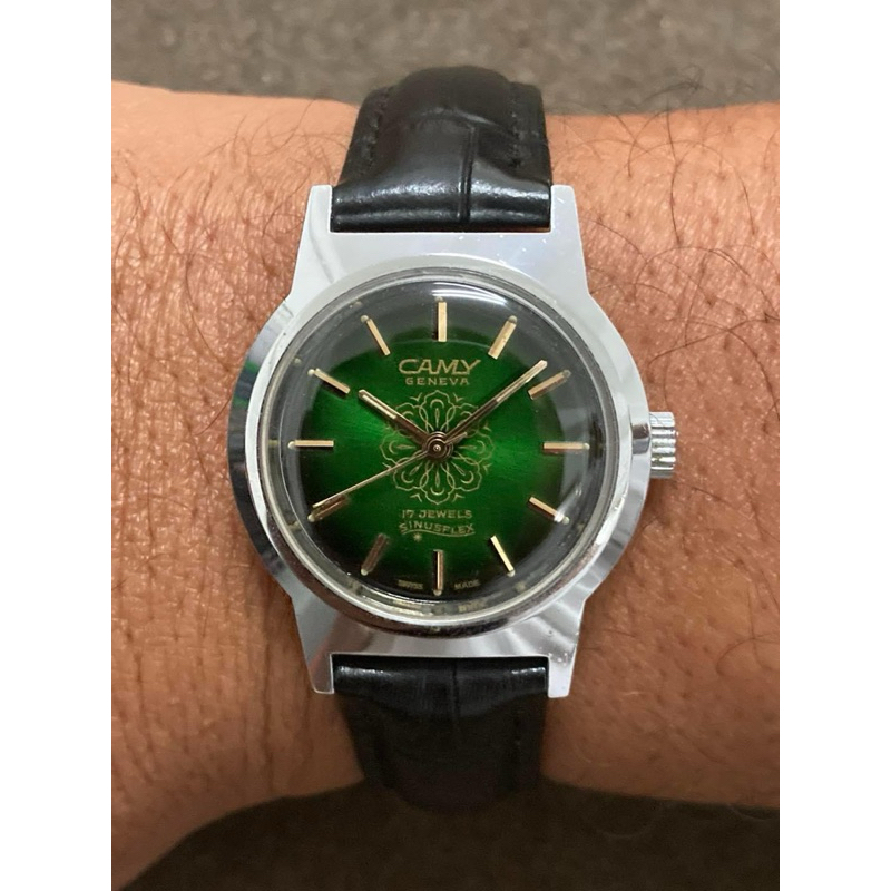 นาฬิกาไขลานหน้าพิเศษมาสภาพเกือบ Nos Vintage Watch Camy Geneve 17Jewels Sinusflex Green Dial Swiss Ma