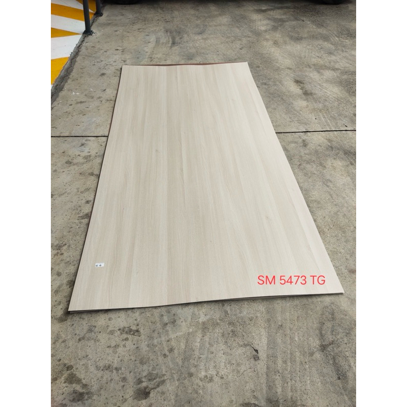 แผ่นลามิเนตโฟเมก้า ลายไม้ td 5473 TG ขนาด 120x240 ซม หนา 0.7 มิล ใช้ติดงานเฟอร์นิเจอร์ ผนัง โต๊ะ ตู้