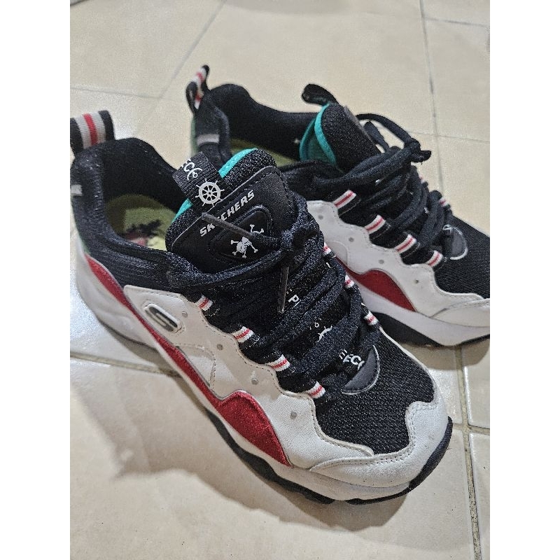 ONE PIECE x SKECHERS D’LITES  (Marshall D. Teach) (มือ2)