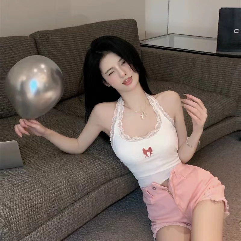 ลูกไม้ขอบแขวนคอ Camisole ผู้หญิงหวานเผ็ดสั้นเสื้อแขนกุด Bottoming SY
