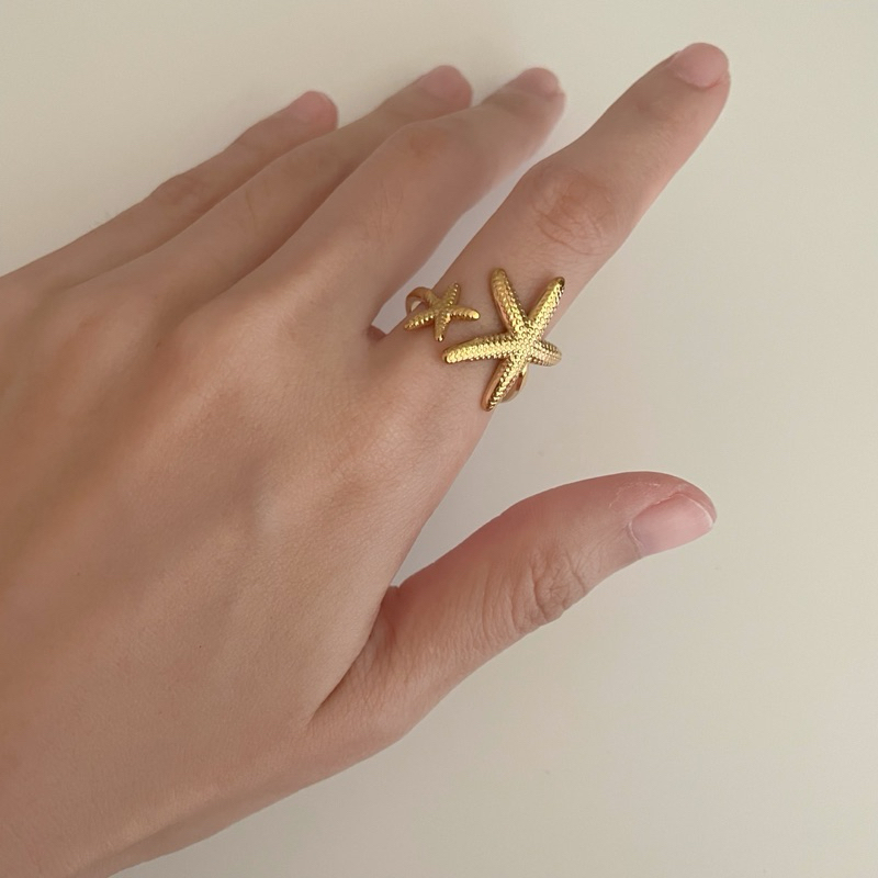 shellandgold - แหวนและต่างหูปลาดาวสีทอง วัสดุเป็นสแตนเลส
