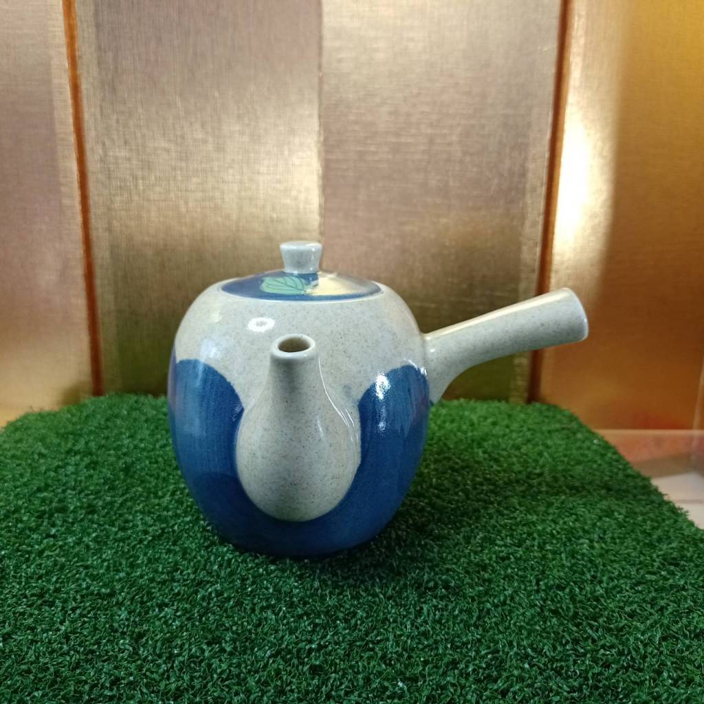 Teapot Kyusu Takoname Kyushu Japanese Peach, traditional hand-painted work