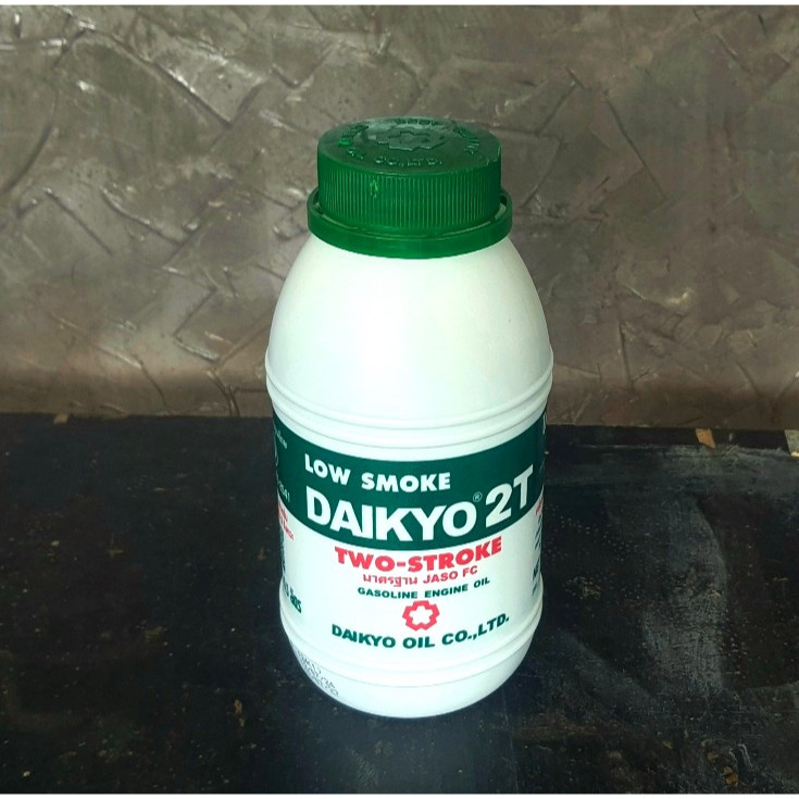 น้ำมันออโต้ลูป ไดเกียว[Daikyo] 2T Low Smoke ขนาด 0.5 ลิตร