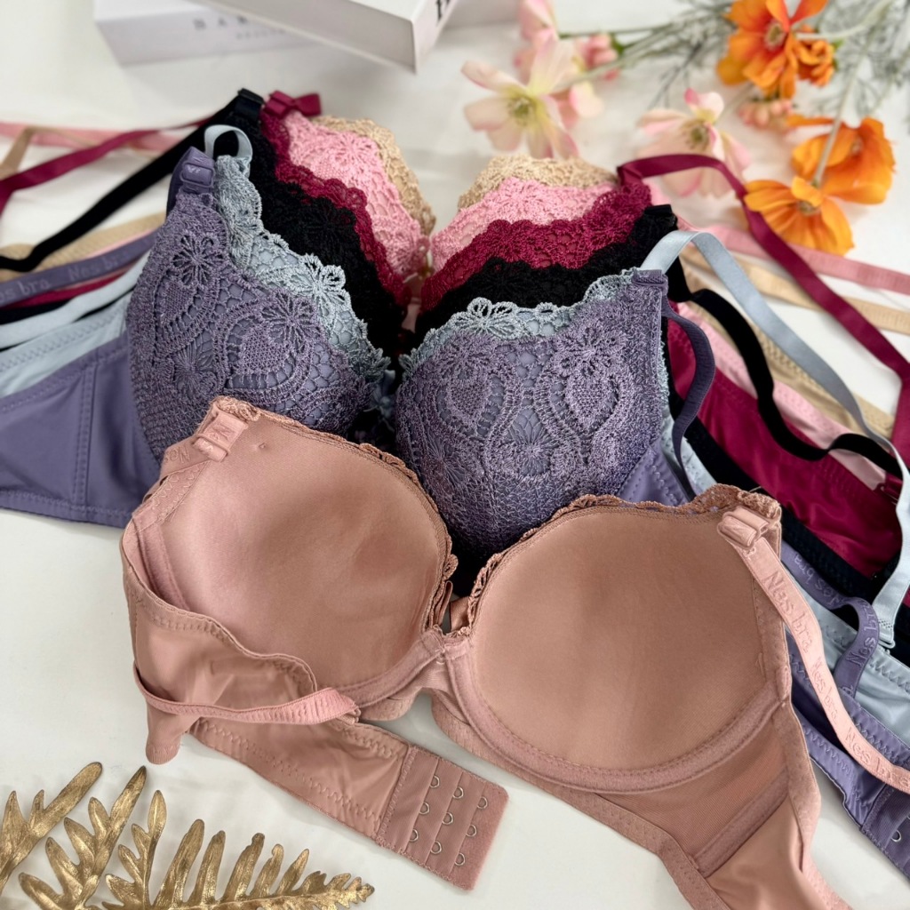 เสื้อในมีโครงคัพ B/C ฟองบางลายลูกไม้แน่นๆ สวยมากไซส์ 36-42 มี 6 สีสำหรับผู้หญิง ฟองน้ำ Lady Women