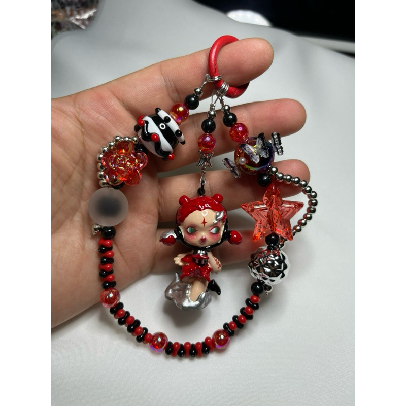 พวงกุญแจ Art toy งานเรซิ่น