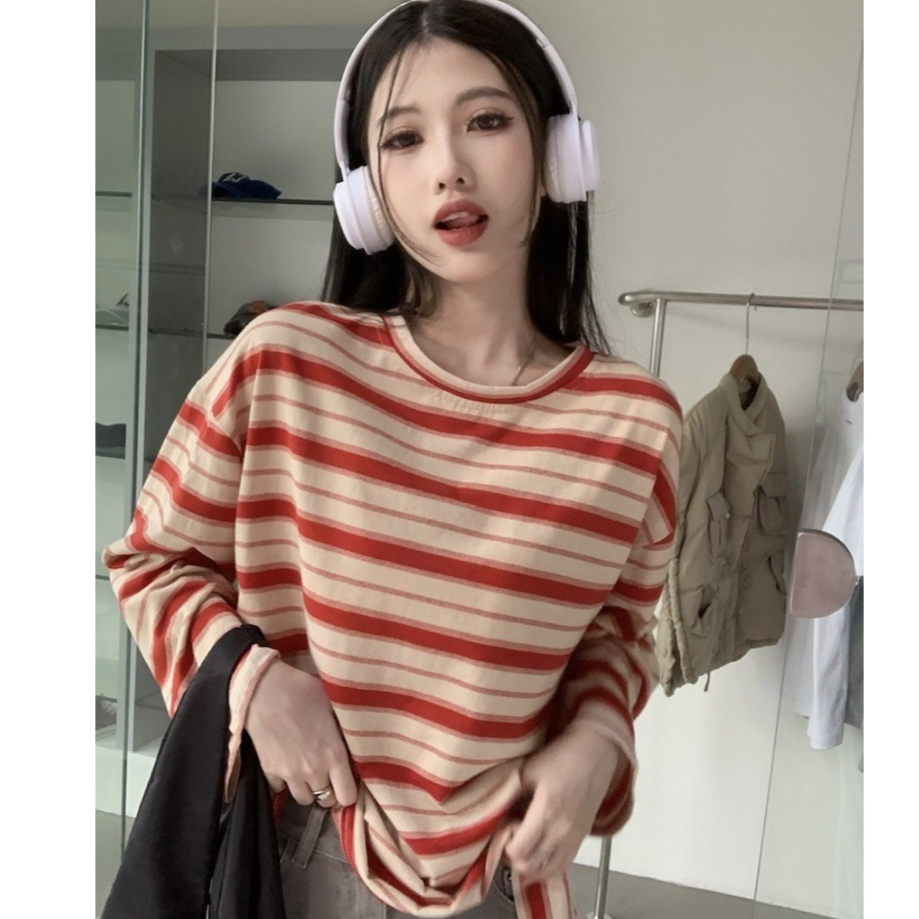 FASHION.61💗  เสื้อยืดเเขนยาว ลายริ้ว ทรงหลวม เนื้อผ้าดีผ้ายืด ไม่ร้อน รุ่นW6916