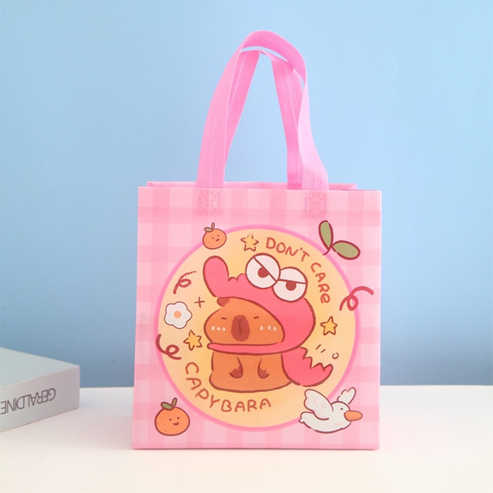 พร้อมส่ง กระเป๋าถือ คาปิบาร่า ถุงหิ้วช้อปปิ้ง ถุงผ้าไม่ทอ T203 ผ้าสปันบอนด์ กันน้ำ พกพาสะดวก ขายเป็นใบ ลายการ์ตูนน่ารักๆ