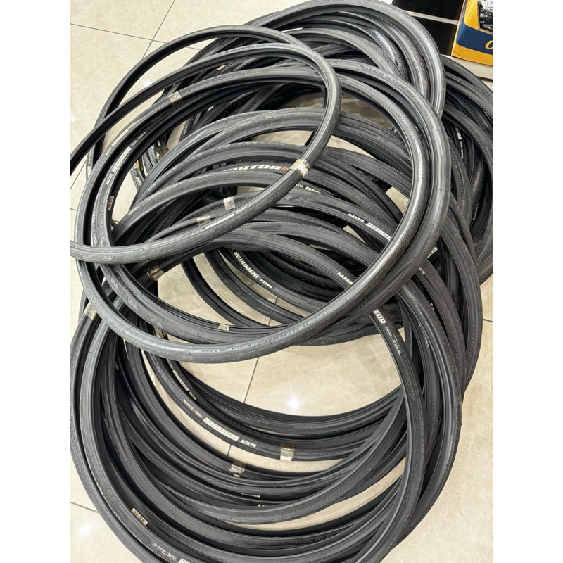 ยางนอกจักรยานขอบลวด MAXXIS DETONATOR ขนาด 700x23,25,28 / 20x1.50 26x1.25 / 27.5x1.50