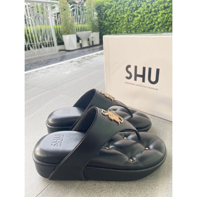 รองเท้า SHU รุ่น Sofashoes ไซส์ 39