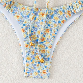 BikiniSexy 👙👙 ชุดว่ายน้ําเซ็กซี่ ชุดว่ายน้ำแฟชั่น ดอกไม้ สายรัดหน้าอก มี โครง เนื้อผ้าดี พร้อมส่งจากไทย