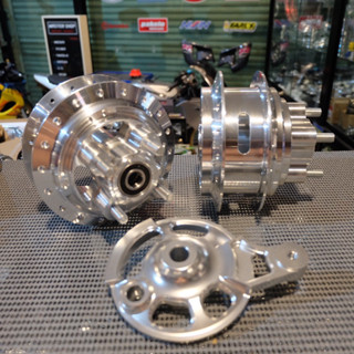 ดุมdashดั้มเบรค+ดุมสเตอร์+ฝา งานcnc พร้อมลูกปืนครบชุด