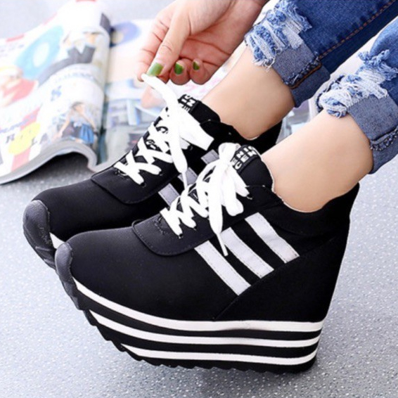 Nadine.9 รองเท้าผ้าใบผู้หญิง รองเท้าแฟชั่น เสริมส้นสูงถึง8cm งานเบามาก ใส่สบาย มี3สี พร้อมส่งจ๊า A506 เผื่อไซส์ด้วยนะ