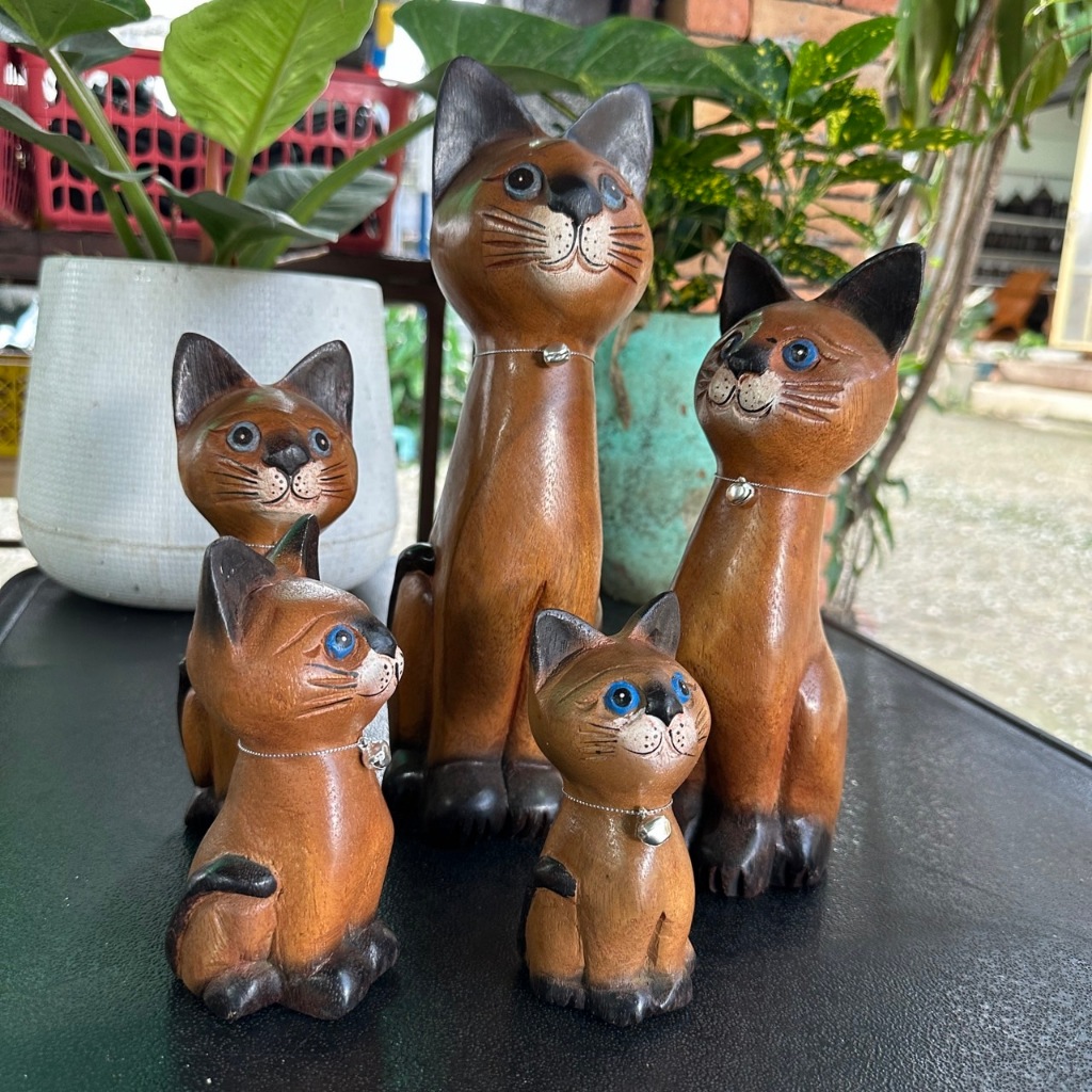แมวไม้จามจุรี ตุ๊กตาแมว แกะสลัก 5 ขนาด โมเดลแมว ของตกแต่งบ้าน ของขวัญ น่ารัก  มีชีวิตชีวา เหมือนจริง
