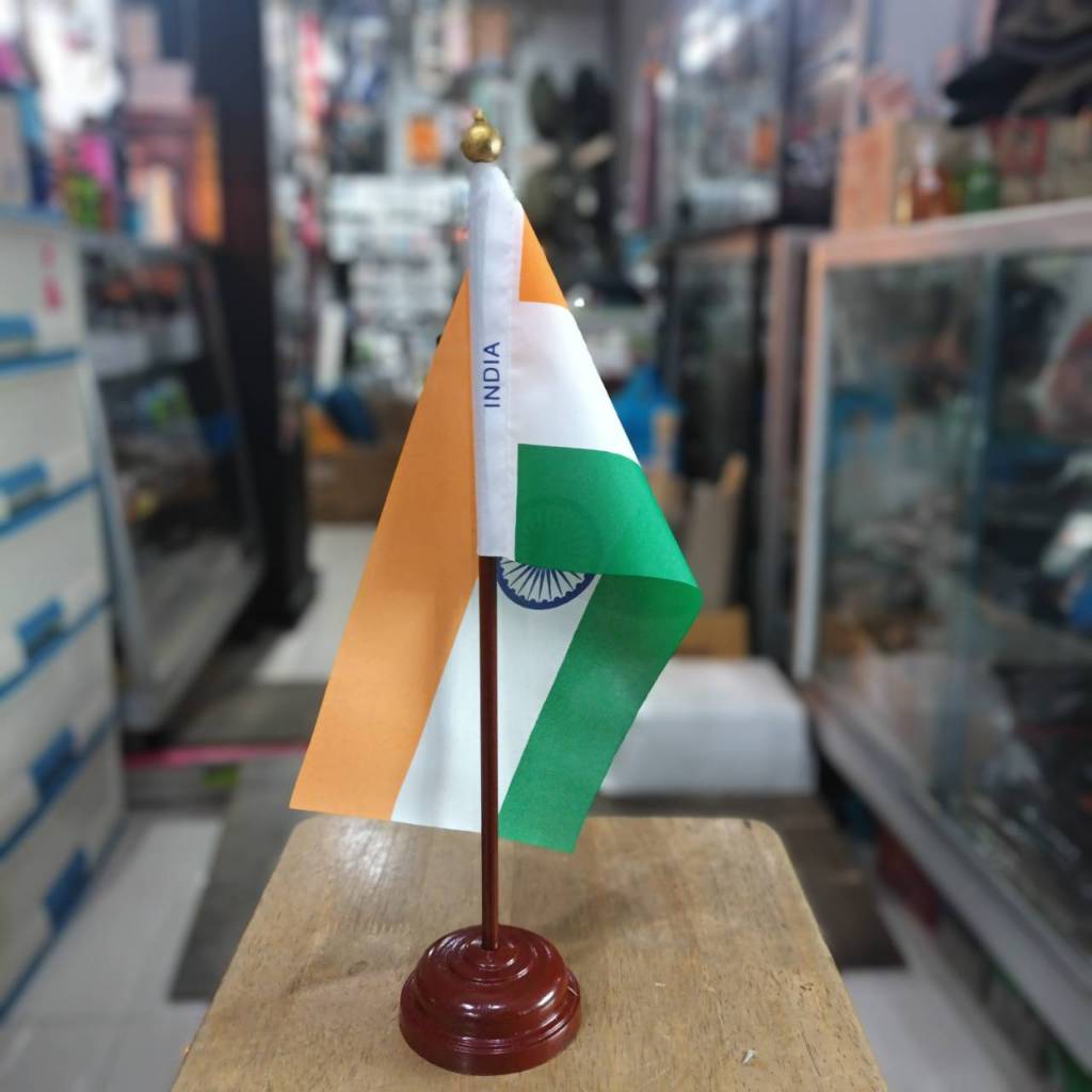 INDIA อินเดีย ธง ธงเดี่ยว ธงตั้งโต๊ะ International Flag ขนาด 14×20cm เสาขนาด เส้นผ่านศูนย์กลาง 7.5cm
