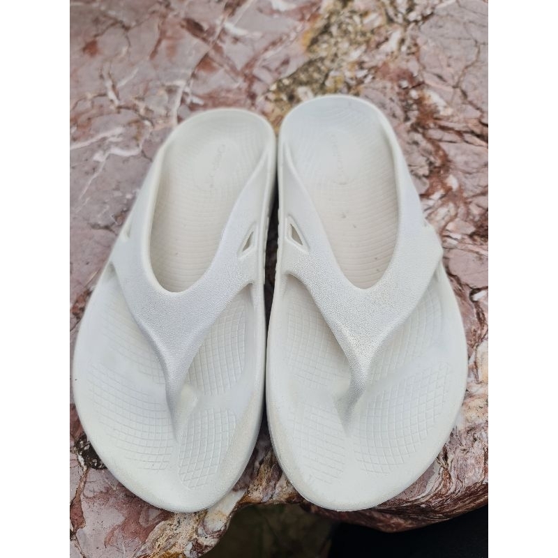 OOFOS รองเท้าแตะเพื่อสุขภาพมือสองของแท้