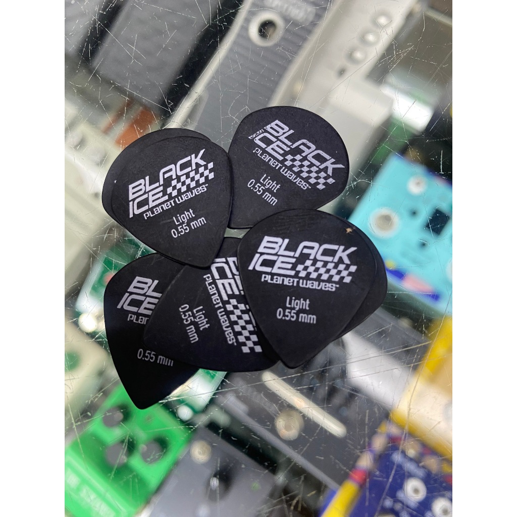 ปิ๊กกีต้าร์ D’Addario Black Ice Pick ขนาด 0.55mm / 1.10mm / 1.50mm รูปทรง Jazz lll