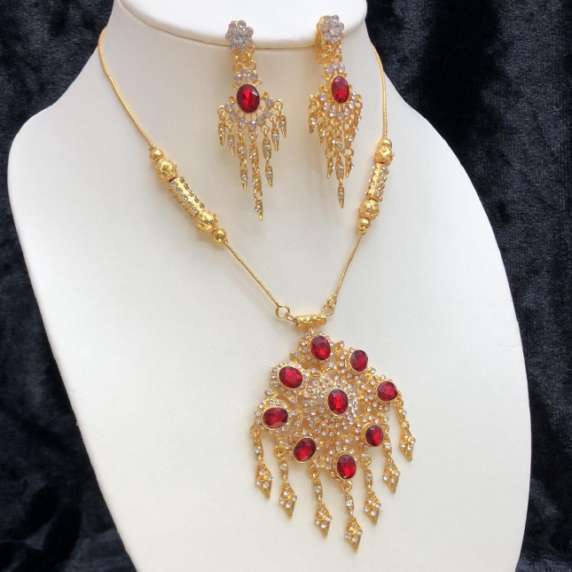 Vintage jewelryชุดไทยซ็ตโบราณสร้อยชุดต่างหูเพื่อนเจ้าสาวเจ้าสาว thaiwedding สีทองเครื่องประดับสร้อยคอ