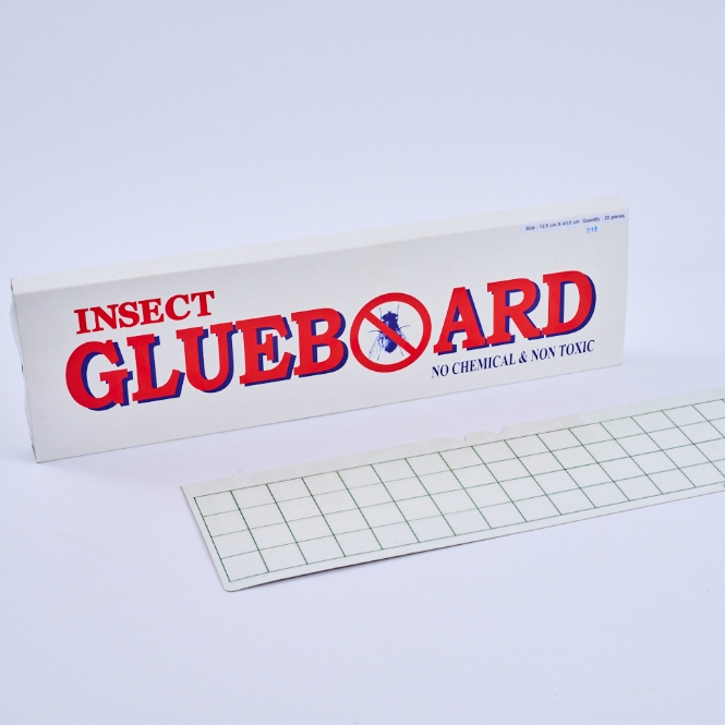 IKARI GLUEBOARD แผ่นกาวดักแมลง 12.5 x 43 ซม. (20 แผ่น)