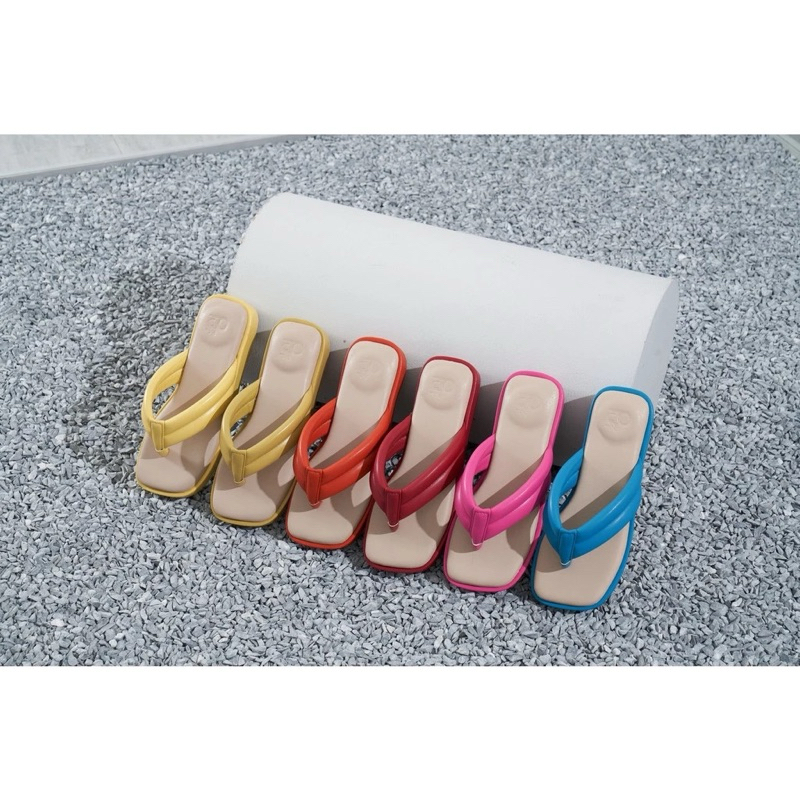ส่งต่อ💖 PUFFSHOES.OFFICIAL : Mushy platform sandal สีฟ้า Baby shark