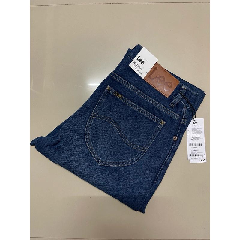 Lee รุ่น LE CHIS17 กางเกงยีนส์ผู้ชาย ราคาป้าย 2,290 บาท ยีนส์ไม่ยืด เอวกลาง ทรงกระบอก สียีนส์ ผ้าสวยมากๆ ใหม่ ของแท้ %