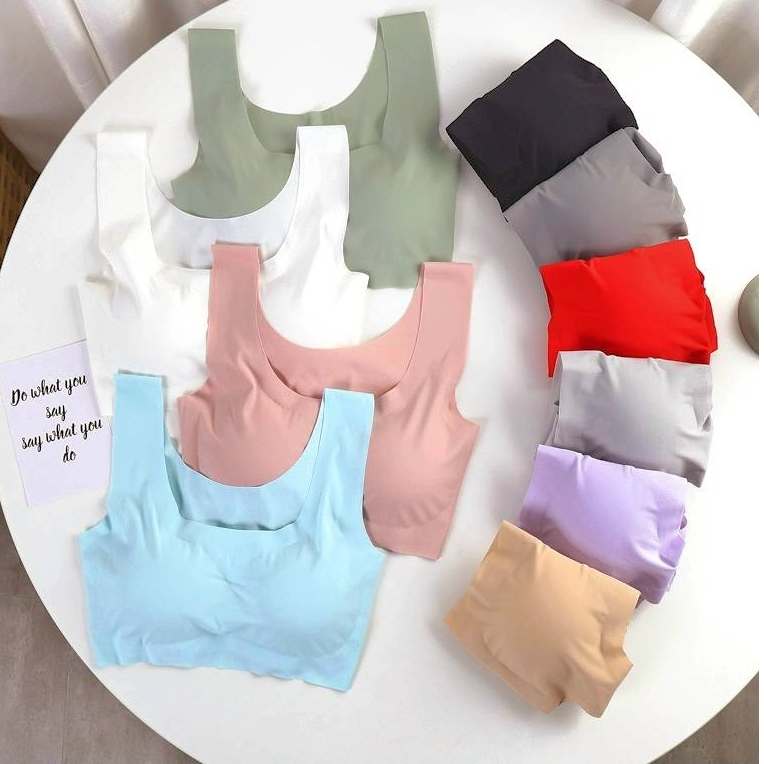 บราใส่นอน บราญี่ปุ่น บราไร้ขอบ แบบสวม ไร้ตะเข็บ ฟองน้ำกุ๊นขอบรอบอย่างดี  S - 3XL