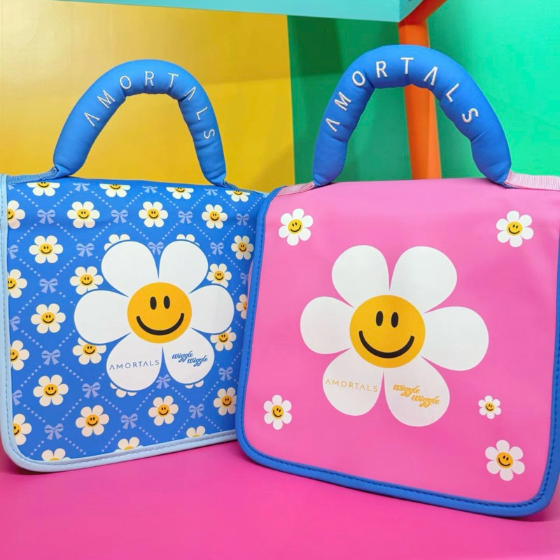 Wiggle Wiggle x Amortals ของแท้ กระเป๋าเครื่องสำอางค์ Cosmetic bag กระเป๋าจัดระเบียบ travel bag 04064