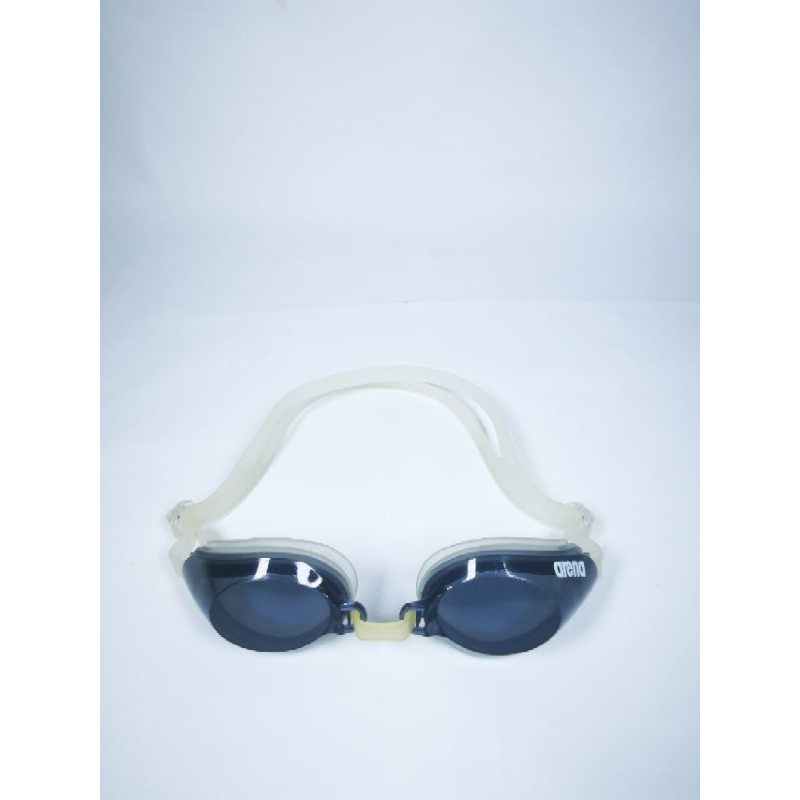 แว่น​ Arena​ เลนส์​ดำใส