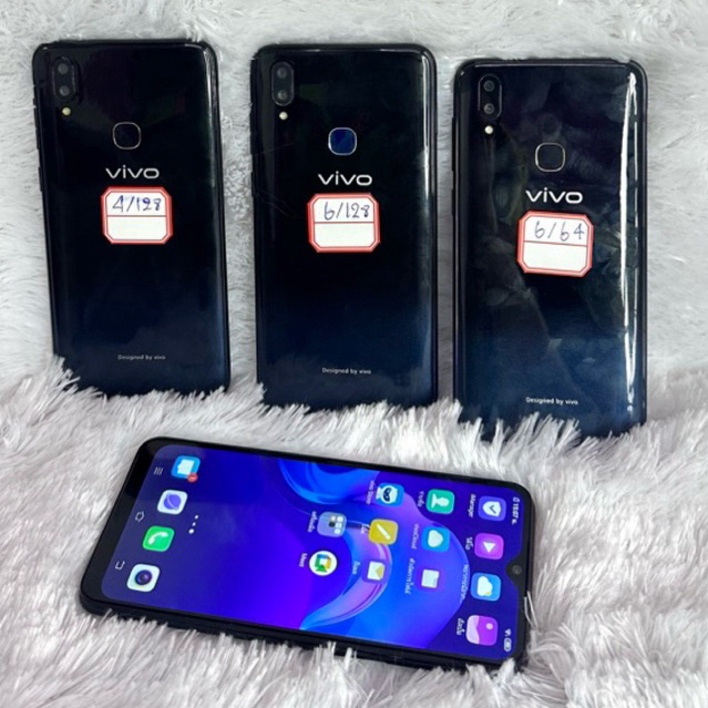 vivo v11i มือสอง  แรม 4 รอม 128 กิ๊ก หน้าจอ 6.3 นิ้วฟรีชุดชาร์จ