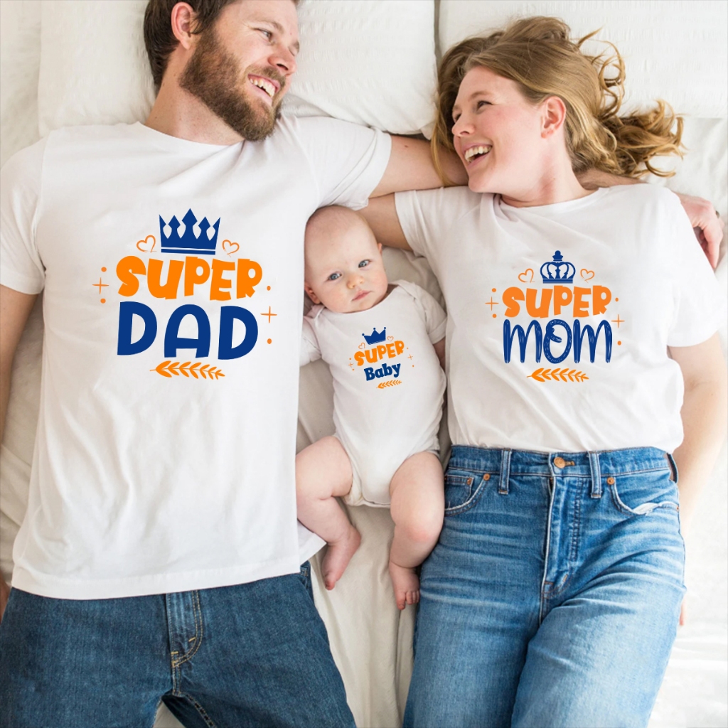เสื้อยืด สีขาว Super Mom Super Dad เสื้อครอบครัว