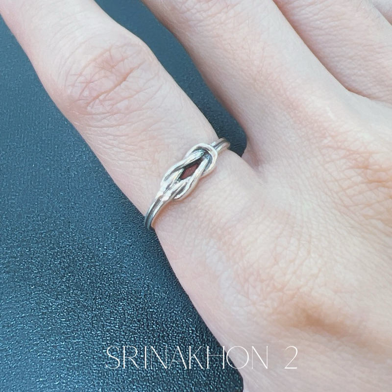 แหวนพิรอด เงินแท้925 Love knot ring