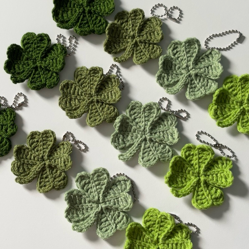 🍀CLOVER KEYCHAIN พวงกุญแจโคลเวอร์ไหมพรม
