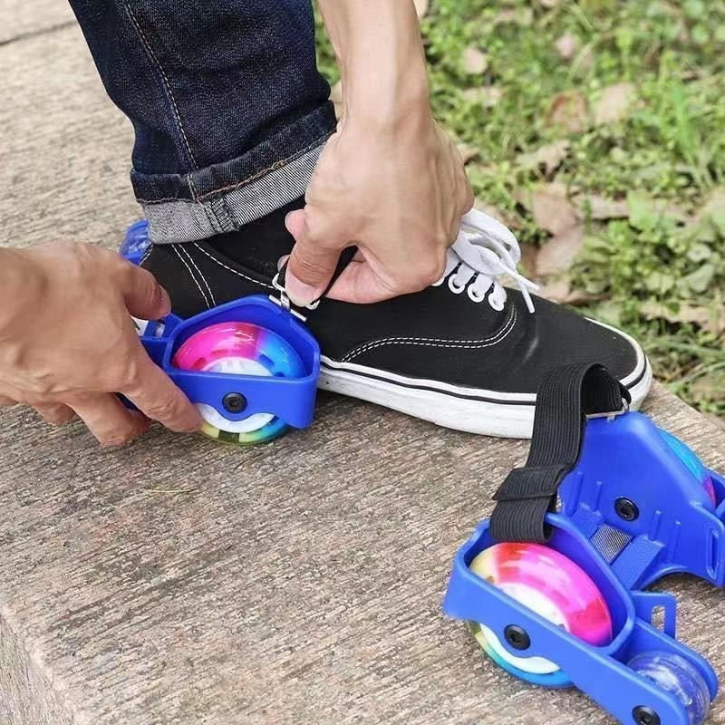 ลดราคาวันนี้โปรโมชั่นวันนี้อุปกรณ์พกพา Hot Wheels, โรลเลอร์สเก็ต, รองเท้า Heelys, ล้อสตาร์สำหรับเด็ก, โรลเลอร์สเก็ตแบบมี