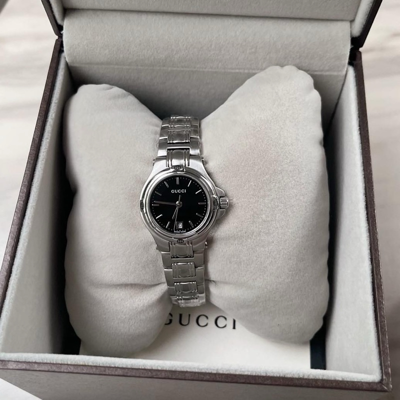 New🤍GUCCI 9040L Quartz movement size 26mm กล่อง การ์ด ใบรับประกัน ราคาดีมากก