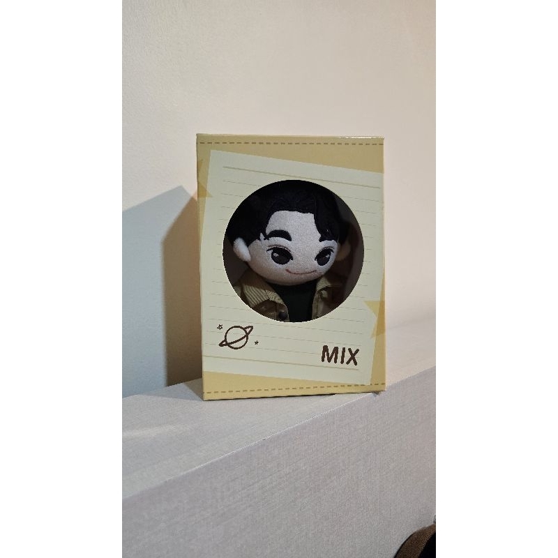 ตุ๊กตาครูสีเทียน📝💫✨️🪐🌏Mixxiw-MIX PLUSH DOLL