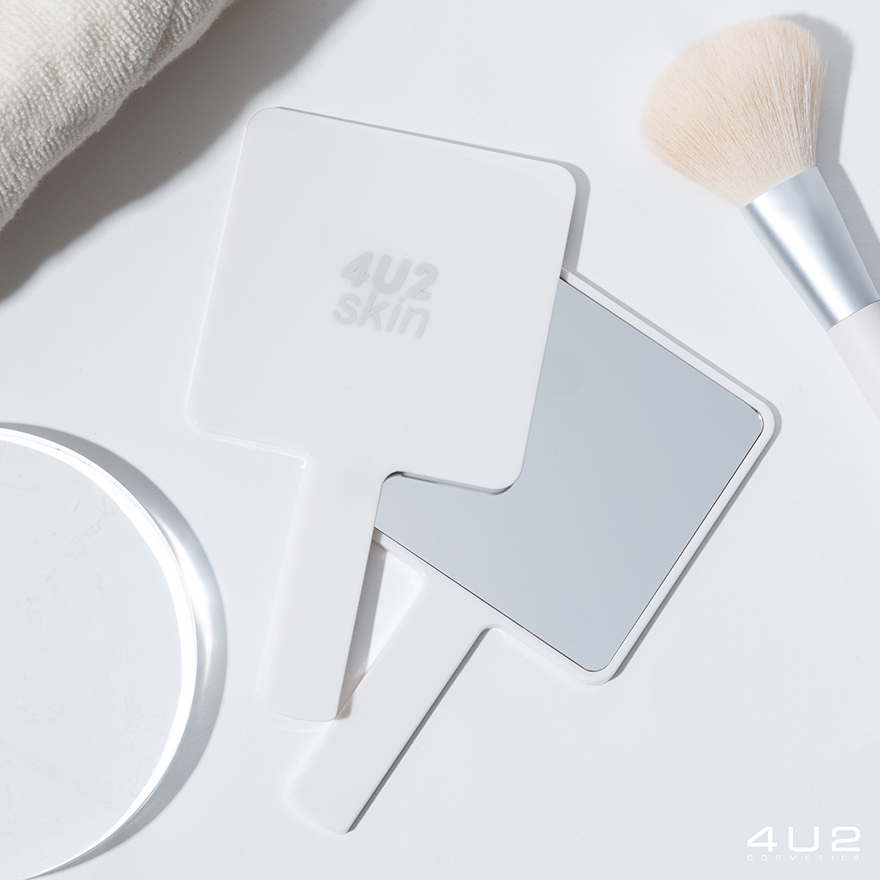 4U2 SKIN MIRROR กระจกสี่เหลี่ยมแบบถือขนาดพกพา