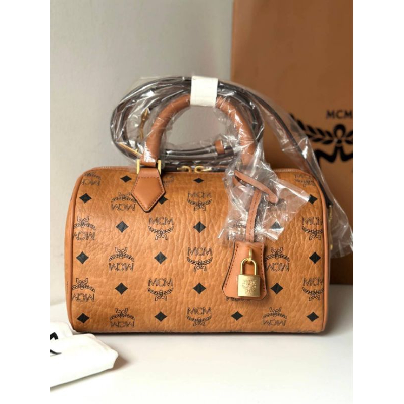 NEW MCM  ELLA BOSTON