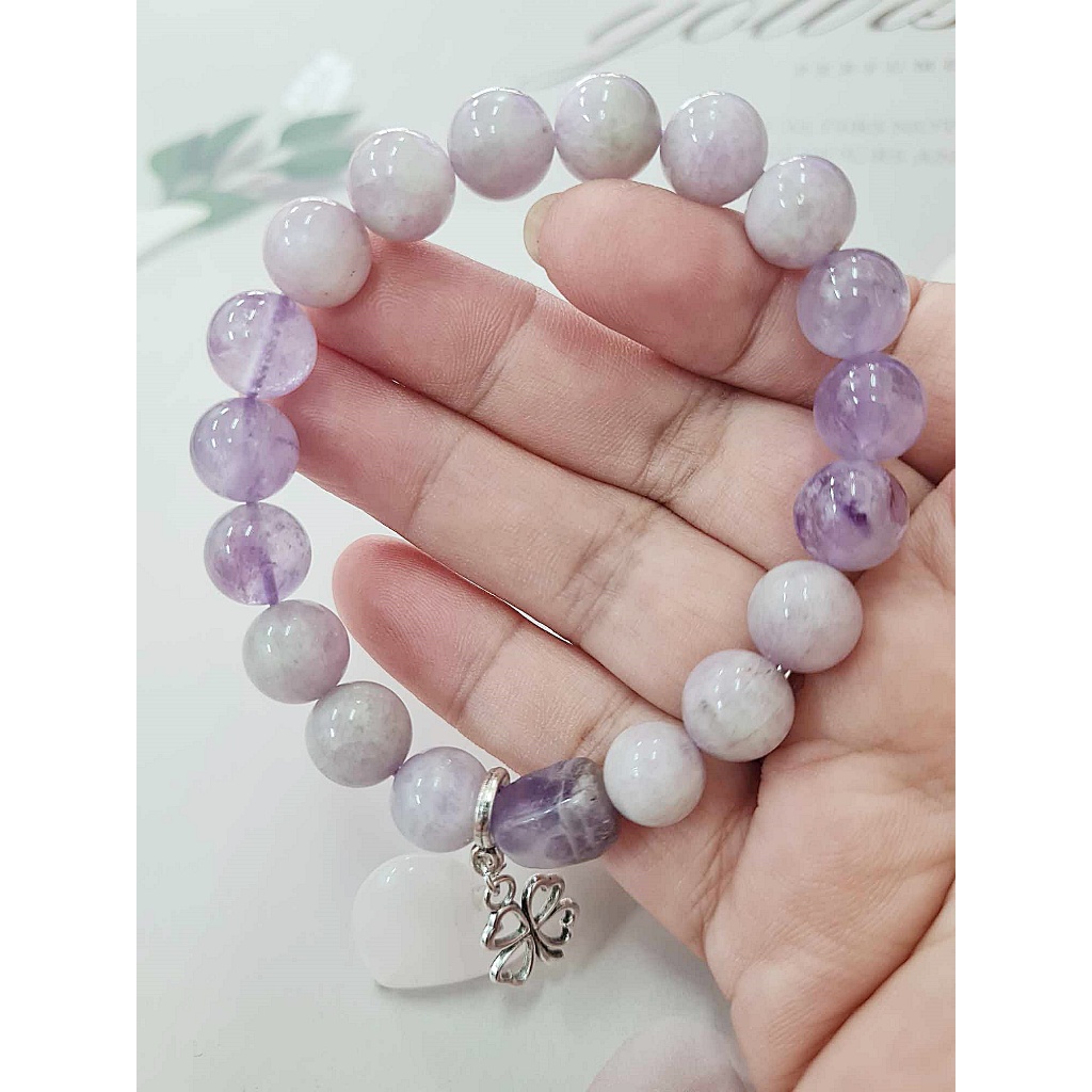 กำไลหินเสริมรักกำลังสาม ลาเวนเดอร์อเมทิสต์ & คุนไซต์ จี้โรสควอตซ์หัวใจ & ใบโคลเวอร์ (หินแท้ขนาด 10 มิล) - รูปที่ 2