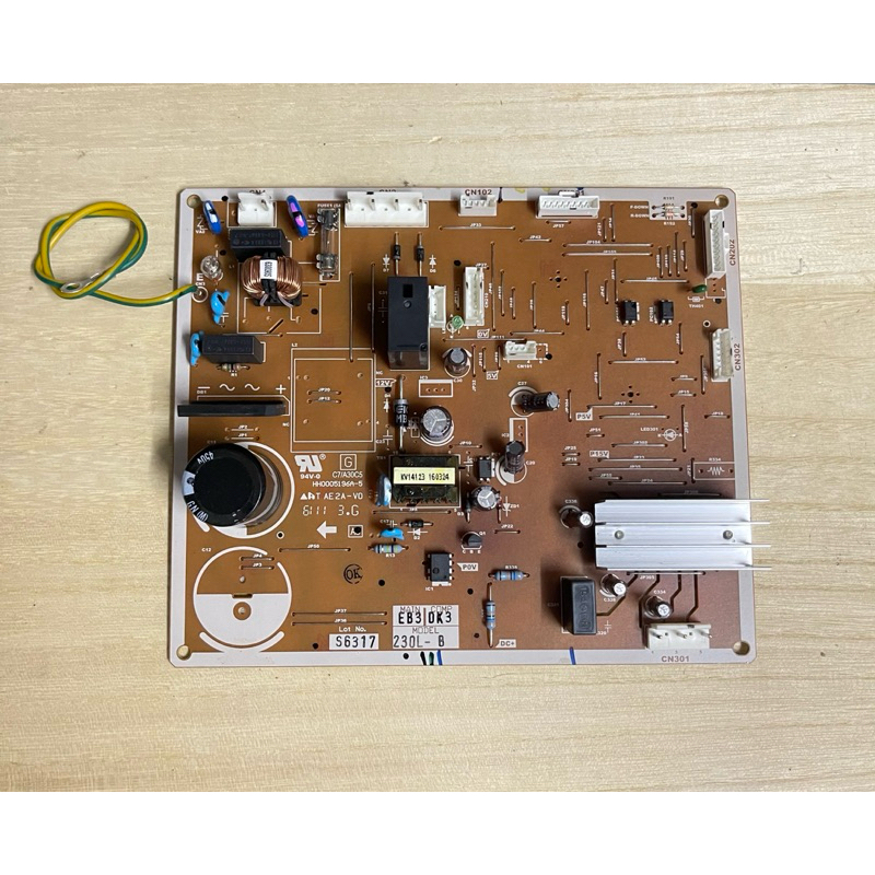 บอร์ดตู้เย็น แผงวงจรตู้เย็น HITACHI ฮิตาชิ รุ่น R-H200PA PCB-MAIN เมนบอร์ด (แท้ถอด) อะไหล่ตู้เย็น