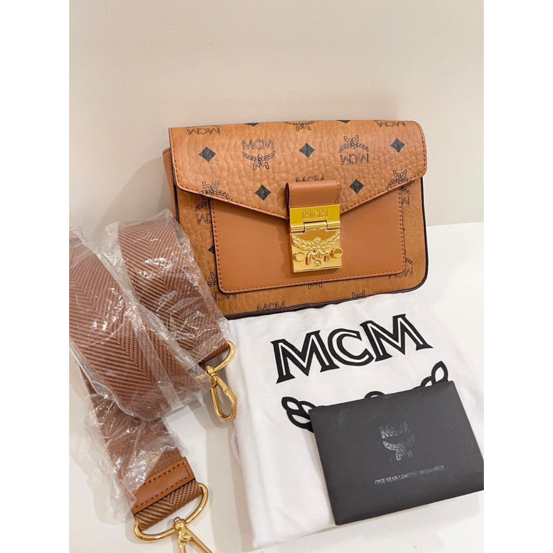 พร้อมส่ง✨✨[สด-ผ่อน]MCM Millie Small Crossbody/Shop King Power