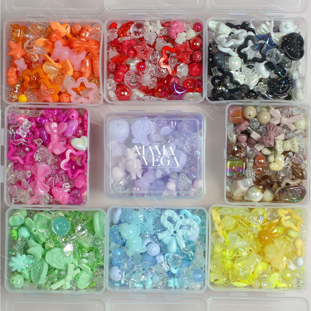 ลูกปัดอะคริลิคคละแบบ สำหรับทำเครื่องประดับ DIY พร้อมส่ง