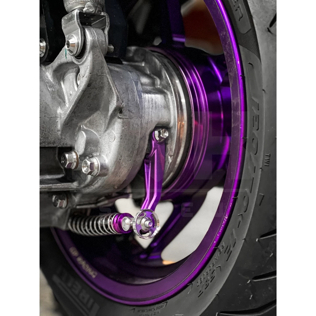 ยึดมือลิง งานกลึงมือ น็อตหัวสนาม Honda Giorno 125 สีเลส