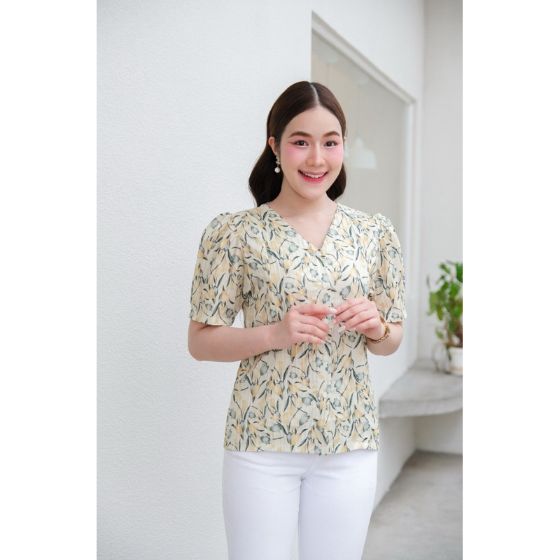 เสื้อให้นม คอวีกระดุมหน้า