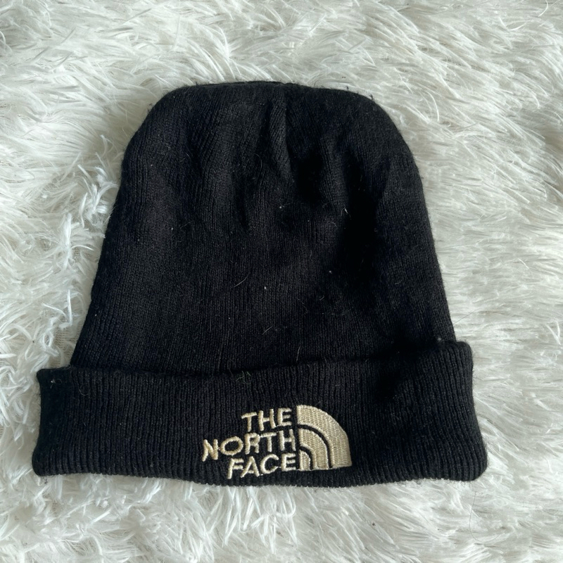 หมวกไหมพรม the north face โลโก้สีครีม ของแท้100%